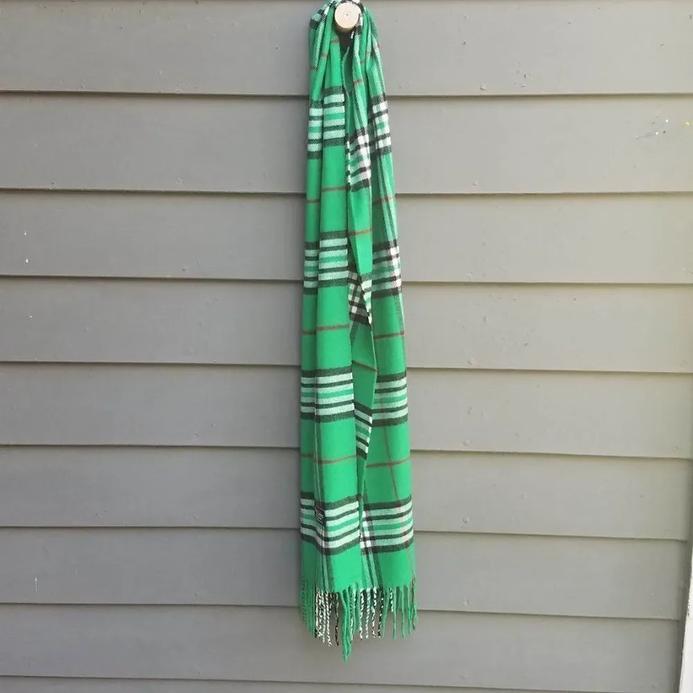 NEW 100% Cashmere Green Black Plaid Scarf size 12